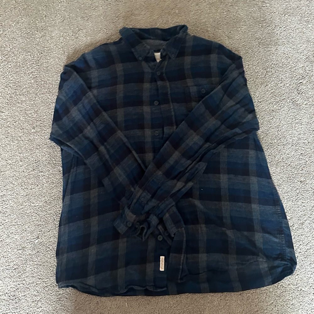 Black and Blue Vintage Button Down Flannel